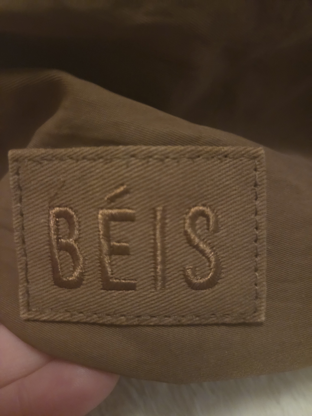 BEIS Brown Crossbody Sling Bag - Picture 2 of 12